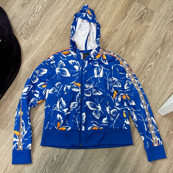 Adidas Sweater - Picture 1 of 4